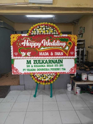 Papan Bunga di Gardu Kiarapedes